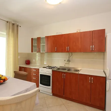 Brusic Ana Apartment